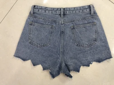 Shorts femininos médios